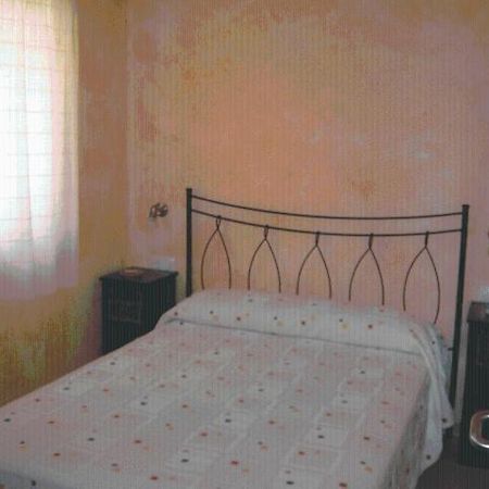Hostal Valle Del Iregua Albelda De Iregua Phòng bức ảnh